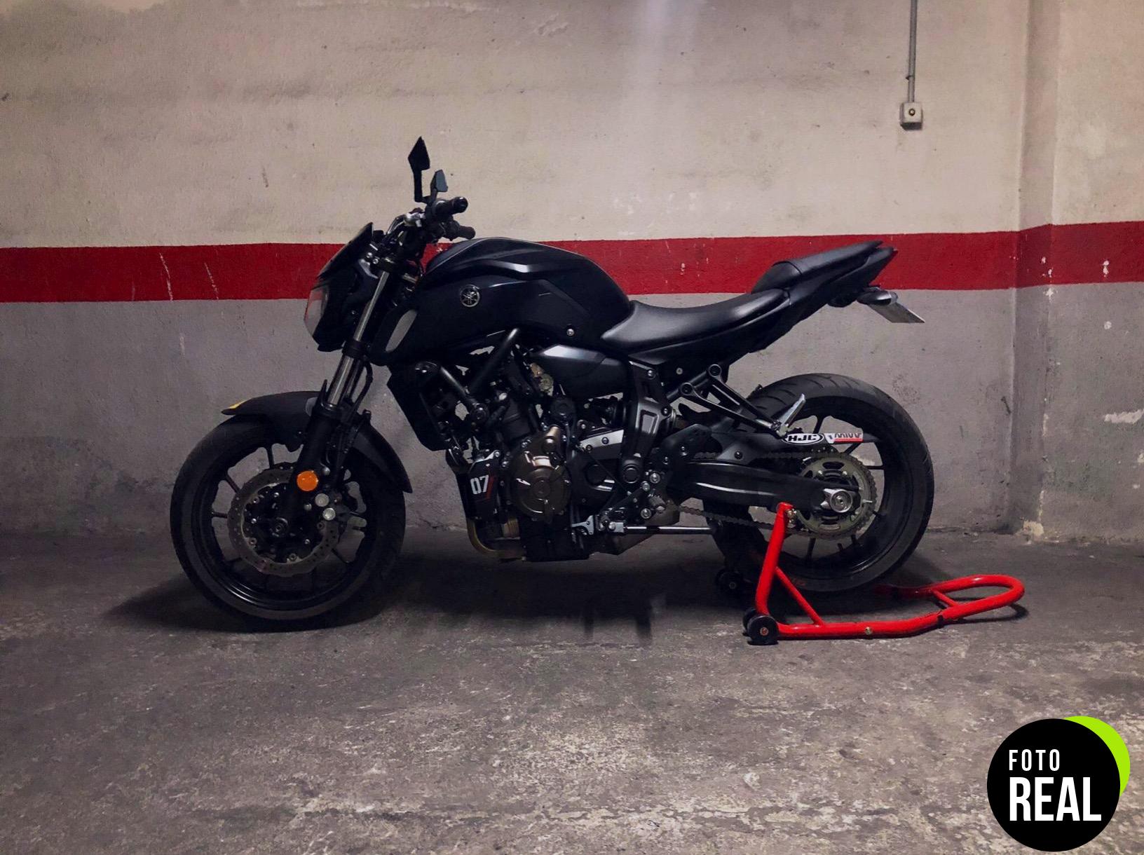 a-pro-moto-soporte-rueda-balancin-rojo-foto-1