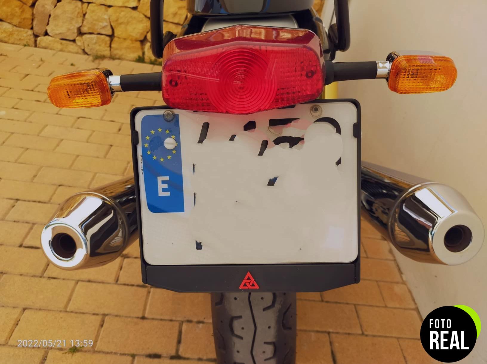 autodomy-soporte-portamatricula-moto-universal-foto-1