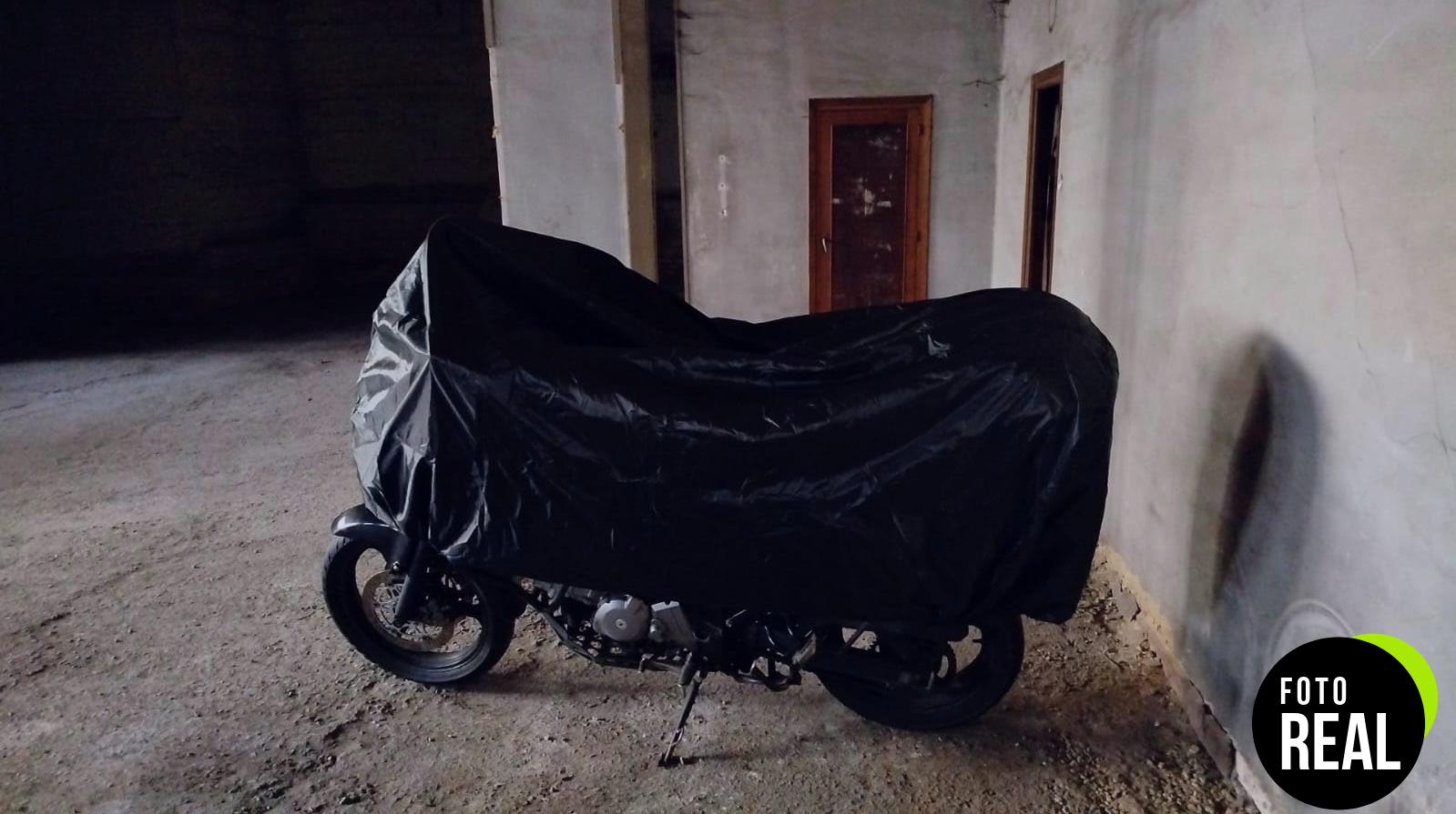 brencco-funda-moto-impermeable-245x105x125-foto-3