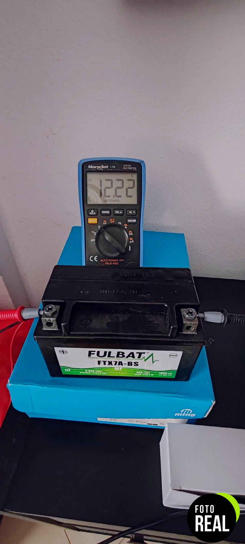 cargador-baterias-motos-12v-seguro-automatico-foto-1