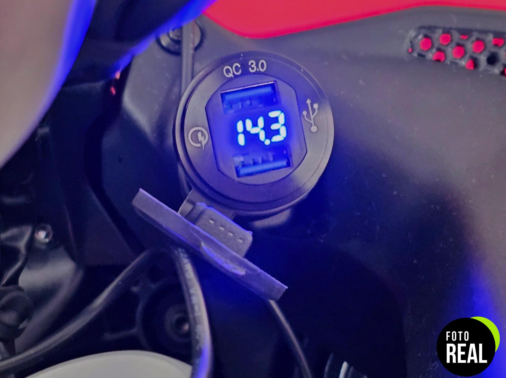 cargador-usb-moto-din-3.0-12v-24v-qc3.0-foto-2