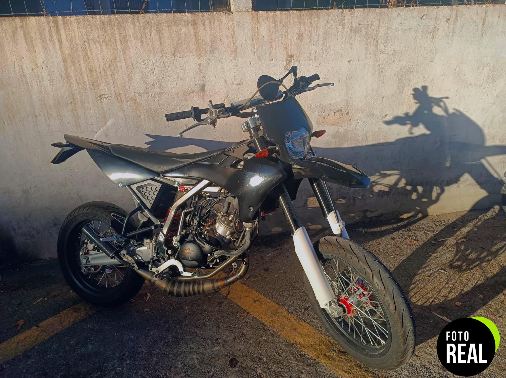 fastpro-funda-asiento-moto-negra-foto-1