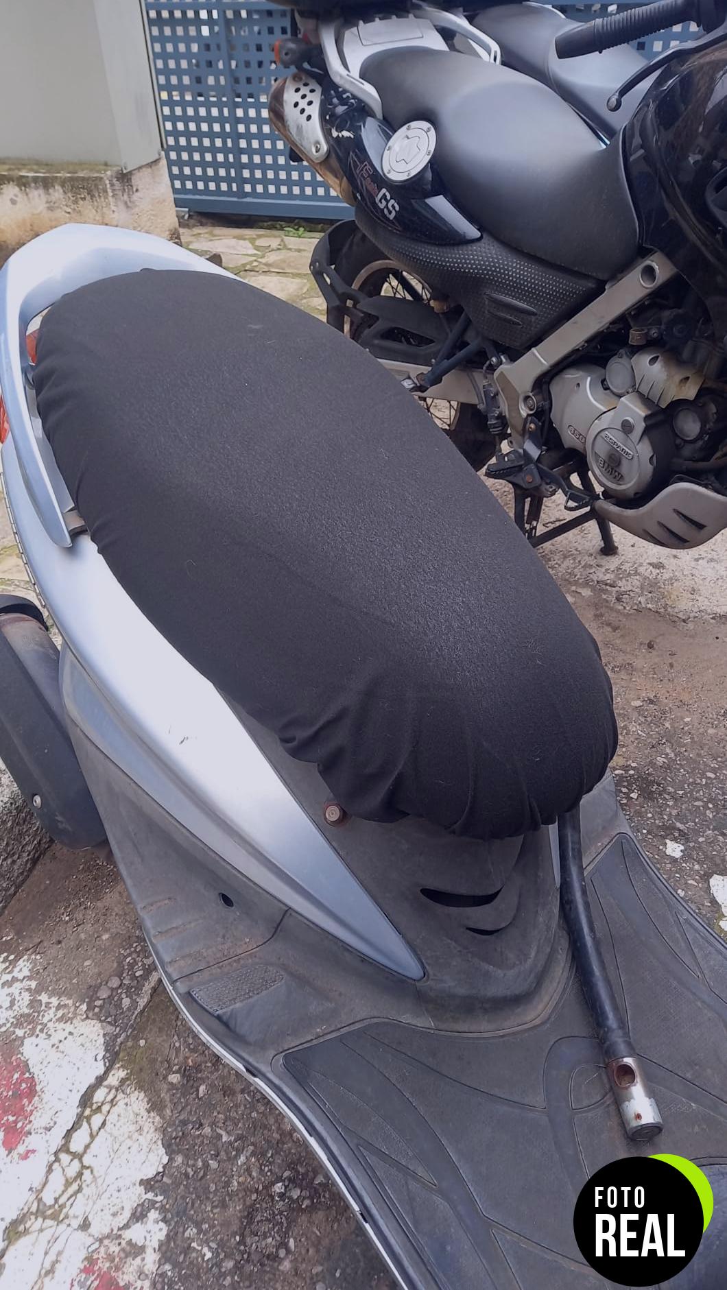 funda-asiento-moto-yamaha-nmax-125-impermeable-foto-3