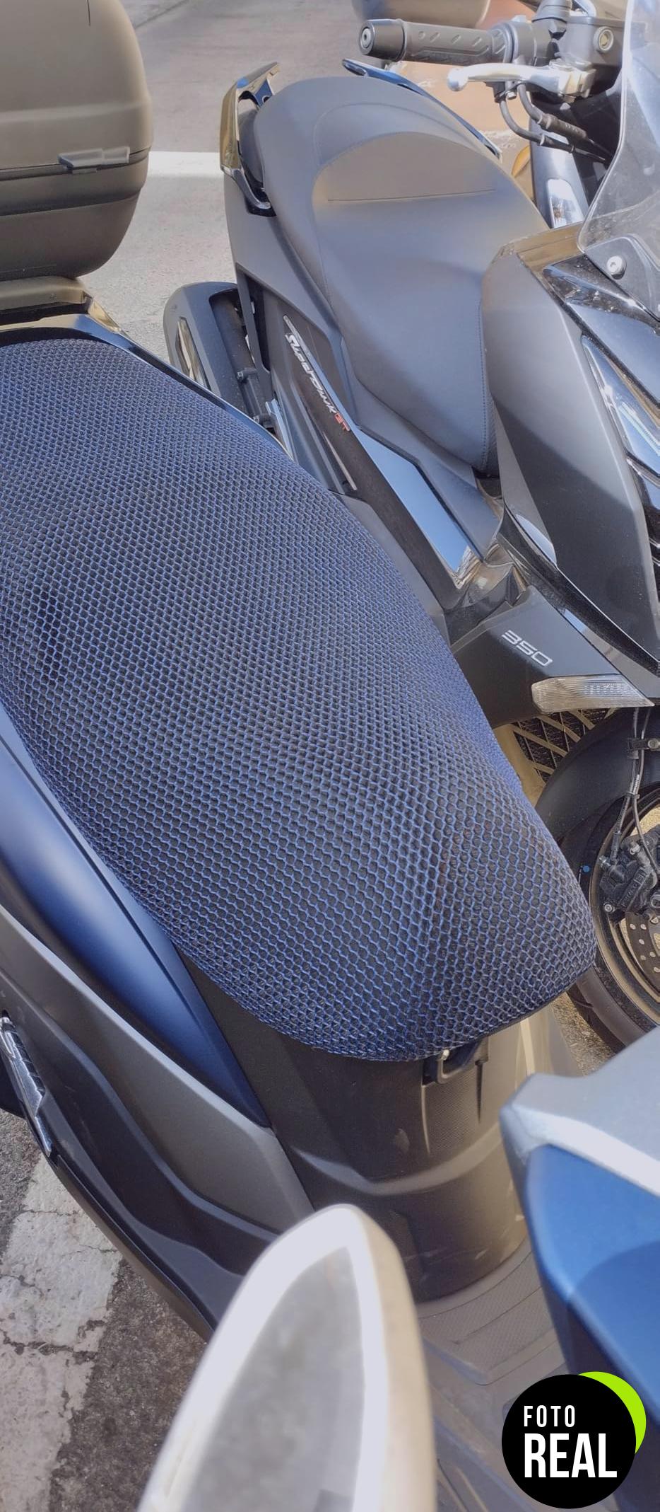 funda-motocicleta-antideslizante-3d-negra-xxxl-foto-2