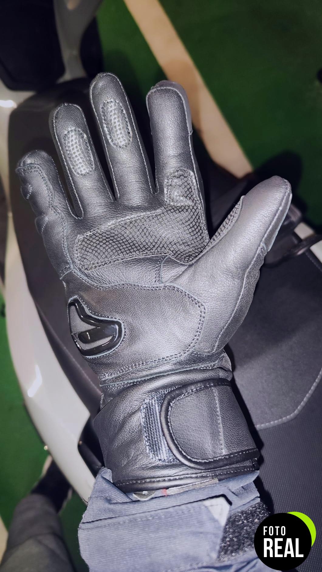 guantes-moto-invierno-cuero-premium-foto-3