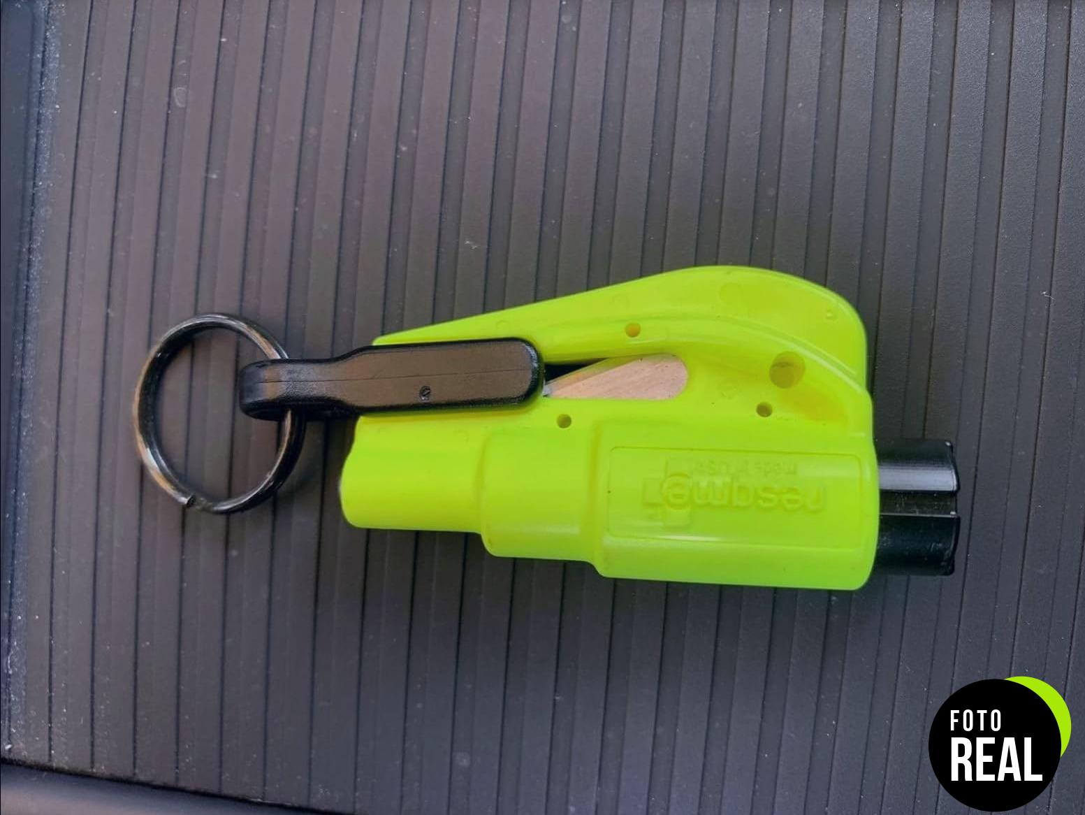 resqme-rompecristales-amarillo-fluorescente-1-foto-1