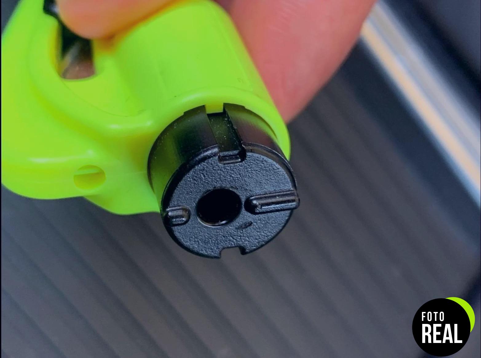 resqme-rompecristales-amarillo-fluorescente-1-foto-2